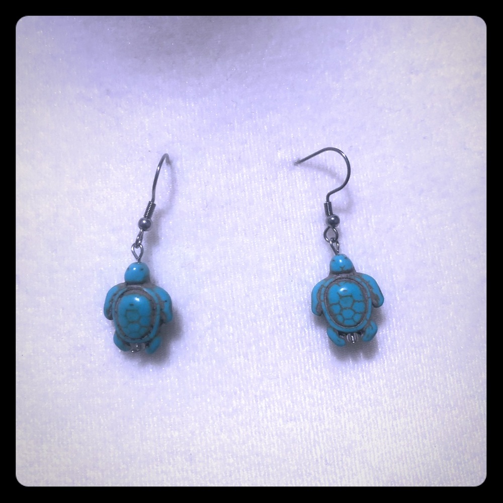 Barbados find- sea turtle earrings!